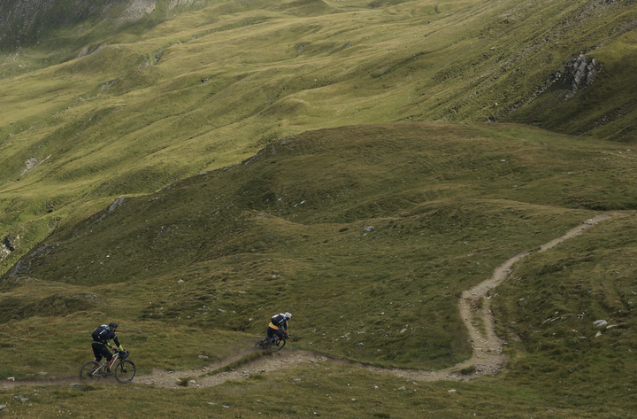 mountain bikers on epic single track
